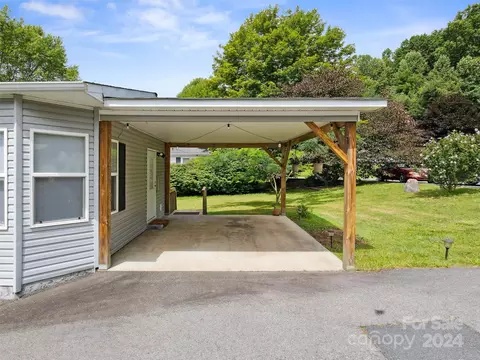 614 Old Us 19e Hwy, Spruce Pine, NC 28777 photo 3