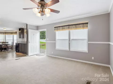 614 Old Us 19e Hwy, Spruce Pine, NC 28777 photo 7