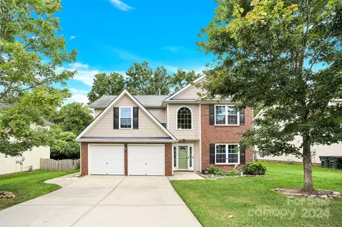 955 Wind Carved Ln, Monroe, NC 28110
