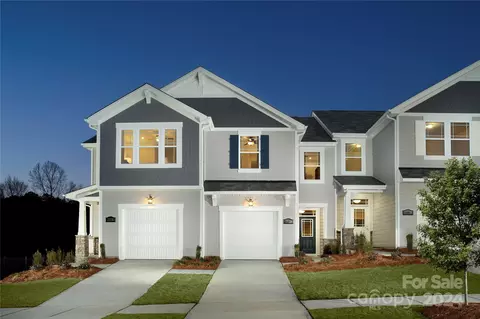17105 Carolina Hickory Dr, Huntersville, NC 28078