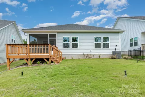 Exterior - 2183 Cherrybark Ct, Denver, NC 28037 photo 4 of 4