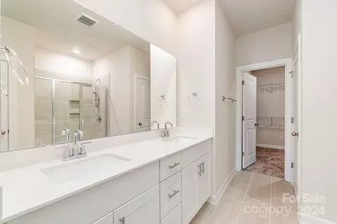 Bath - 2183 Cherrybark Ct, Denver, NC 28037 photo 1 of 2