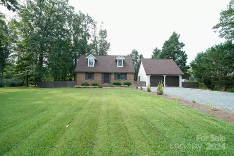 4904 West St, Indian Trail, NC 28079