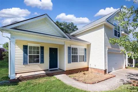 6435 Hoover Cir, Charlotte, NC 28214