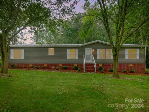 15688 Bethel Avenue Ext, Midland, NC 28107