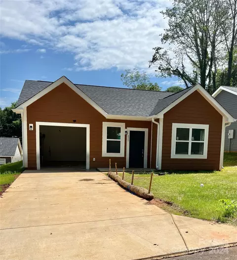 825 3rd Street Sw Ct SW, Hickory, NC 28602