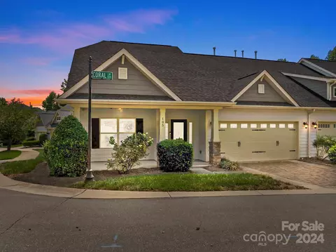 105 Coral Ln, Mooresville, NC 28117
