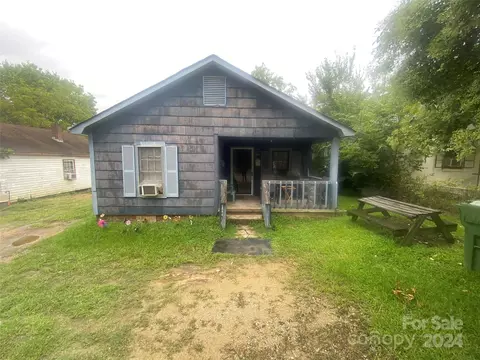 Hampton Road, Lancaster, SC 29720