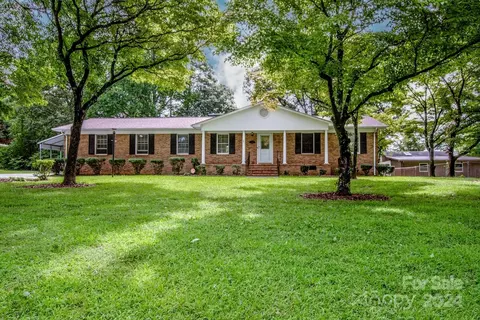 2959 Charlotte Hwy, Mooresville, NC 28117