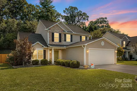 290 Black River Rd, Fletcher, NC 28732