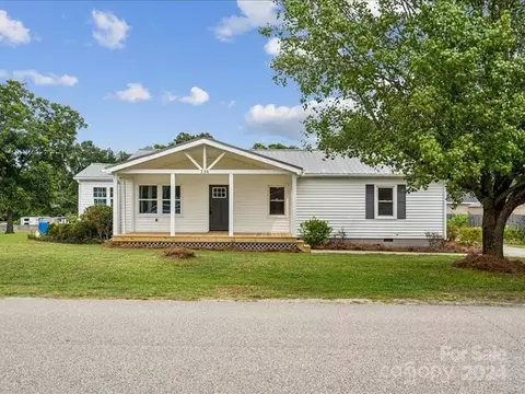 Exterior - 236 First S St S, Fort Mill, SC 29708 photo 2 of 5