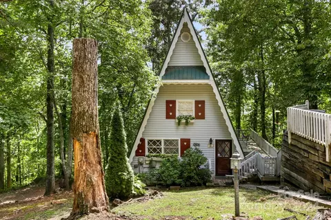 20 Swiss Ridge Dr, Hayesville, NC 28904
