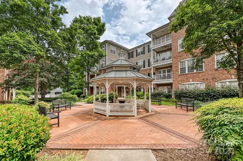 3218 Margellina Dr, Charlotte, NC 28210