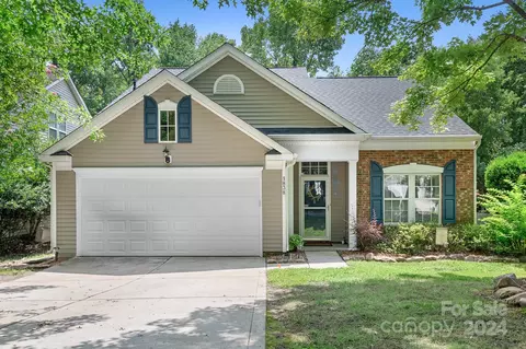 1838 Wilburn Park Ln, Charlotte, NC 28269