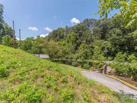 Exterior - 173 Buds Dr, Clyde, NC 28721 photo 11 of 15