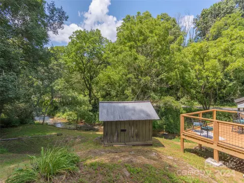 Exterior - 173 Buds Dr, Clyde, NC 28721 photo 10 of 15