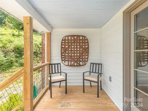 Exterior - 173 Buds Dr, Clyde, NC 28721 photo 5 of 15