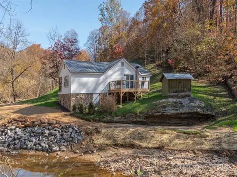 Exterior - 173 Buds Dr, Clyde, NC 28721 photo 13 of 15