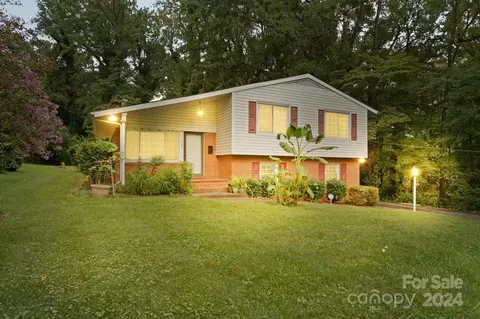 1929 Lakedell Dr, Charlotte, NC 28215