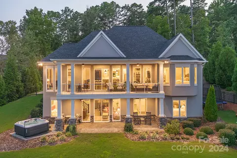 115 Forest Lake Ct, Norwood, NC 28128