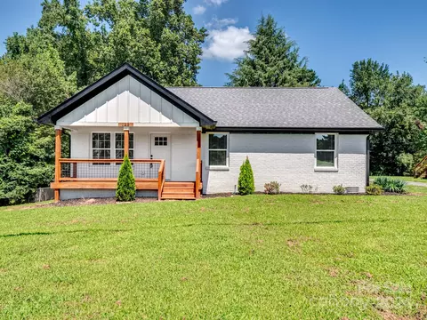 125 Lake Shore Dr, Norwood, NC 28128
