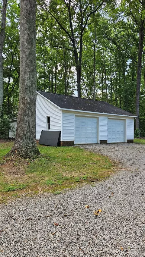 325 Baxter Rd, Salisbury, NC 28146 photo 3
