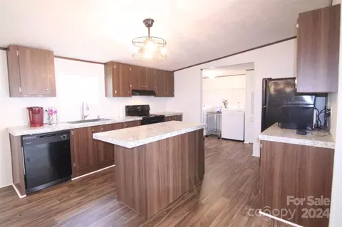 102 Robs Ct, Grover, NC 28073 photo 7