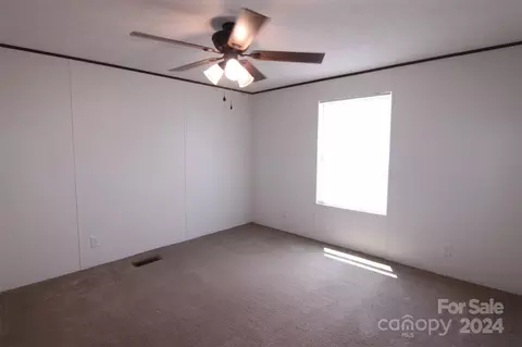 102 Robs Ct, Grover, NC 28073 photo 24
