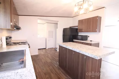 102 Robs Ct, Grover, NC 28073 photo 13