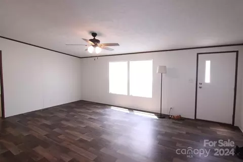 102 Robs Ct, Grover, NC 28073 photo 4