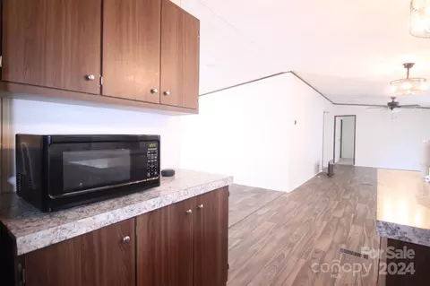 102 Robs Ct, Grover, NC 28073 photo 28