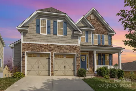 10027 Casa Nuestra Dr, Charlotte, NC 28214