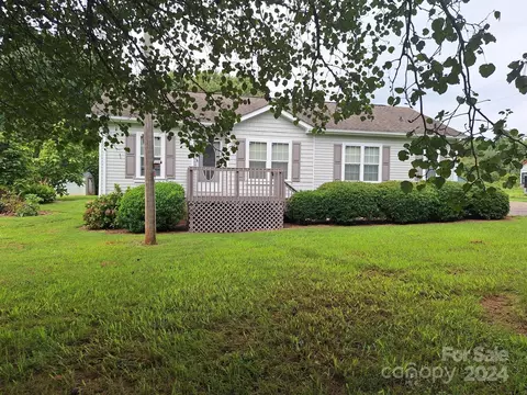 6916 Gilead Rd, Huntersville, NC 28078