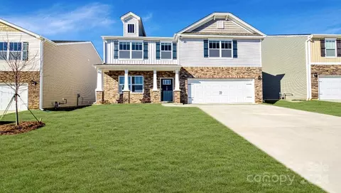 113 Ashelyn Park Dr, Fletcher, NC 28732