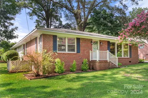 1756 Lumpkin Cir, Rock Hill, SC 29732