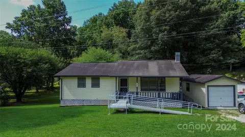 141 Prentiss Bridge Rd, Franklin, NC 28734
