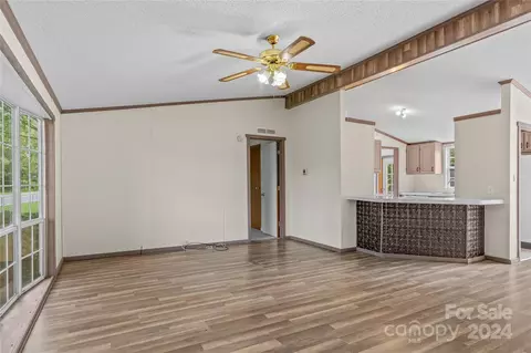 818 Jackson Rd, Fletcher, NC 28732 photo 2