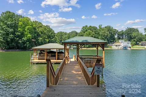 4500 Red Hill Cir, Denver, NC 28037