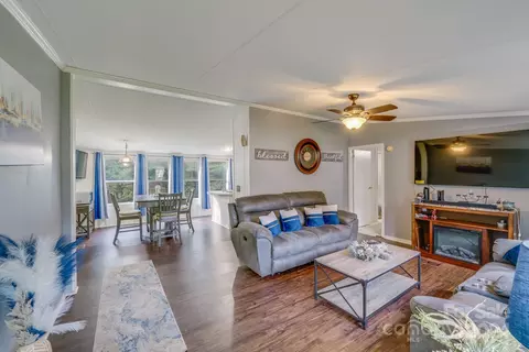230 Carlyle Rd, Troutman, NC 28166
