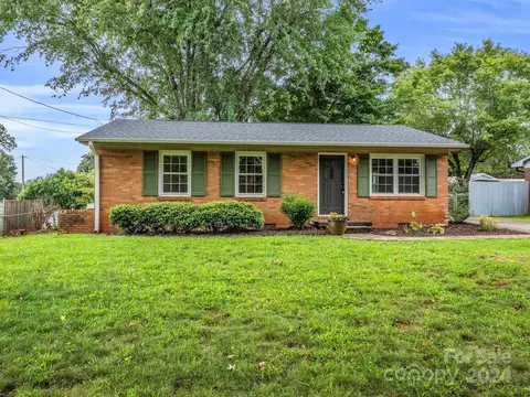 127 Northview Dorsey St, Rutherfordton, NC 28139