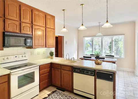 Kitchen - 1717 Benjamin Dr, Salisbury, NC 28146 photo 3 of 3