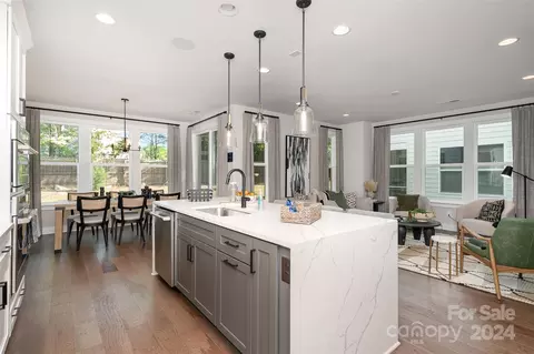 4017 Easton Ridge Ln, Charlotte, NC 28226