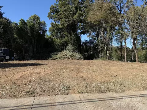 2712 Toddville Rd, Charlotte, NC 28214