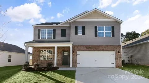188 Crestview Ln, Lexington, NC 27295