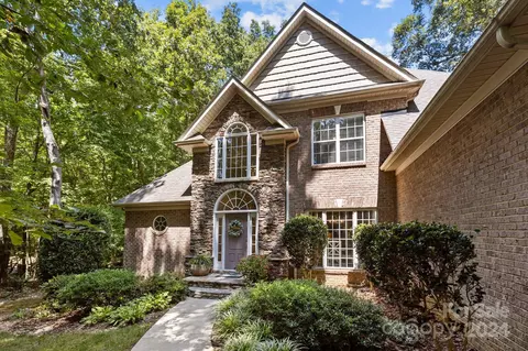 5504 Birchfield Cir, Waxhaw, NC 28173