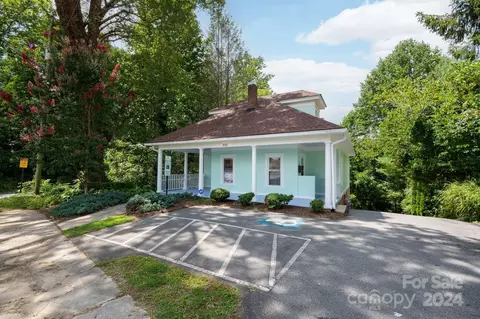 352 S Caldwell St, Brevard, NC 28712