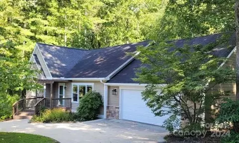 240 Christ School Rd, Arden, NC 28704