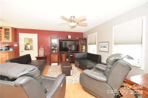 2445 Sloop Rd, Mount Ulla, NC 28125 photo 8