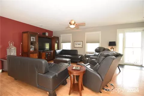 2445 Sloop Rd, Mount Ulla, NC 28125 photo 9
