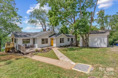 24 Pisgah View Ave, Asheville, NC 28803